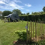 Le Clos Des Genets Camping